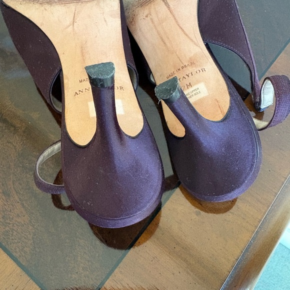 Ellen Tracy Plum Slingback Heels - Picture 3 of 5